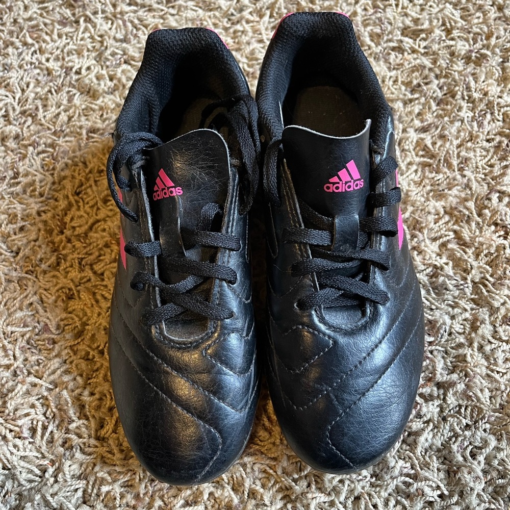 Adidas soccer cleats big kid size 3